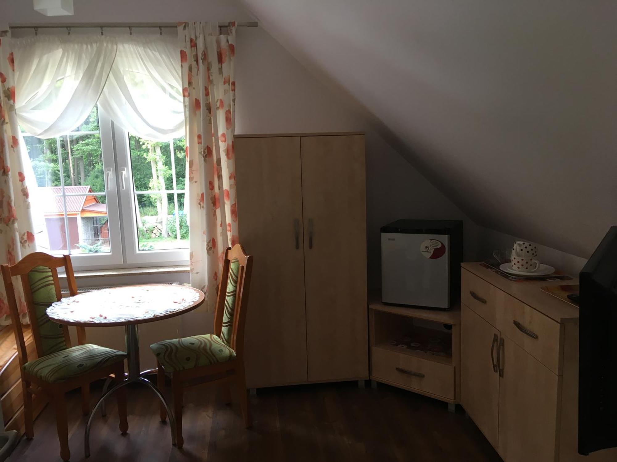 Villa Aurelia Pokoje Goscinne I Domki Letniskowe 米耶伦科 外观 照片