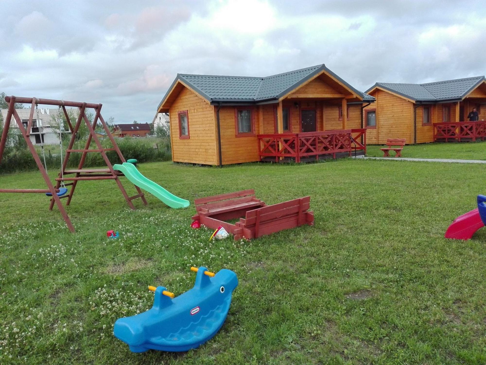 Villa Aurelia Pokoje Goscinne I Domki Letniskowe 米耶伦科 外观 照片