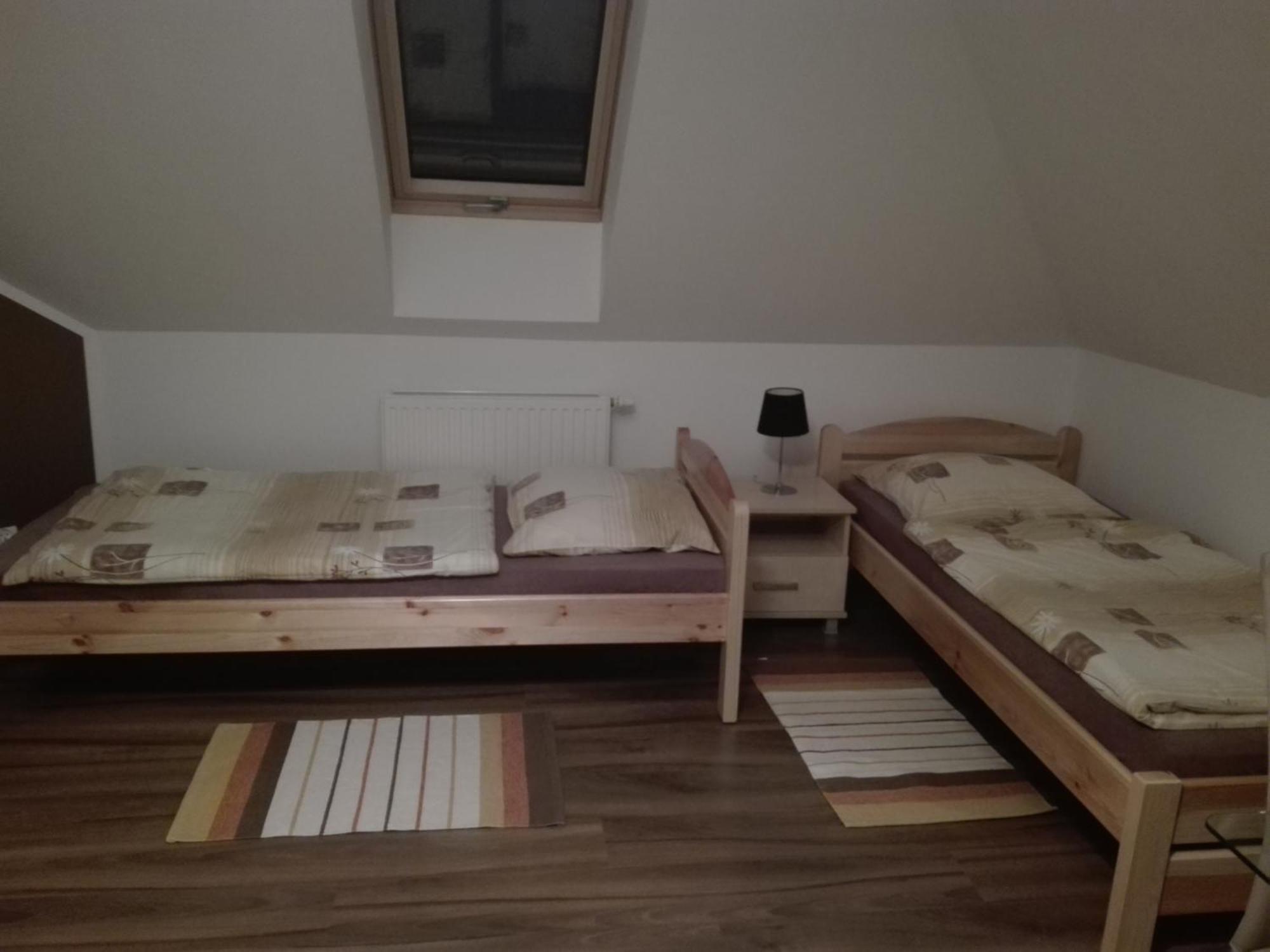 Villa Aurelia Pokoje Goscinne I Domki Letniskowe 米耶伦科 外观 照片