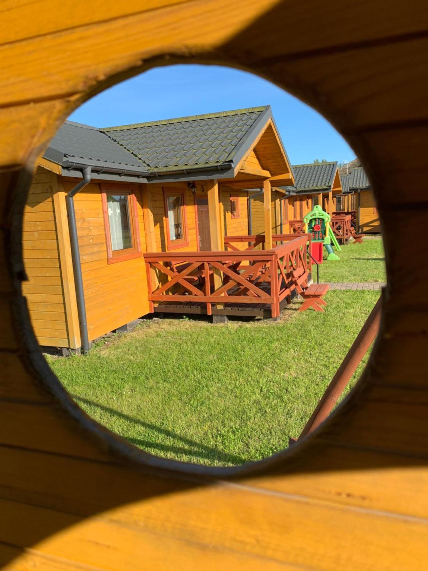 Villa Aurelia Pokoje Goscinne I Domki Letniskowe 米耶伦科 外观 照片