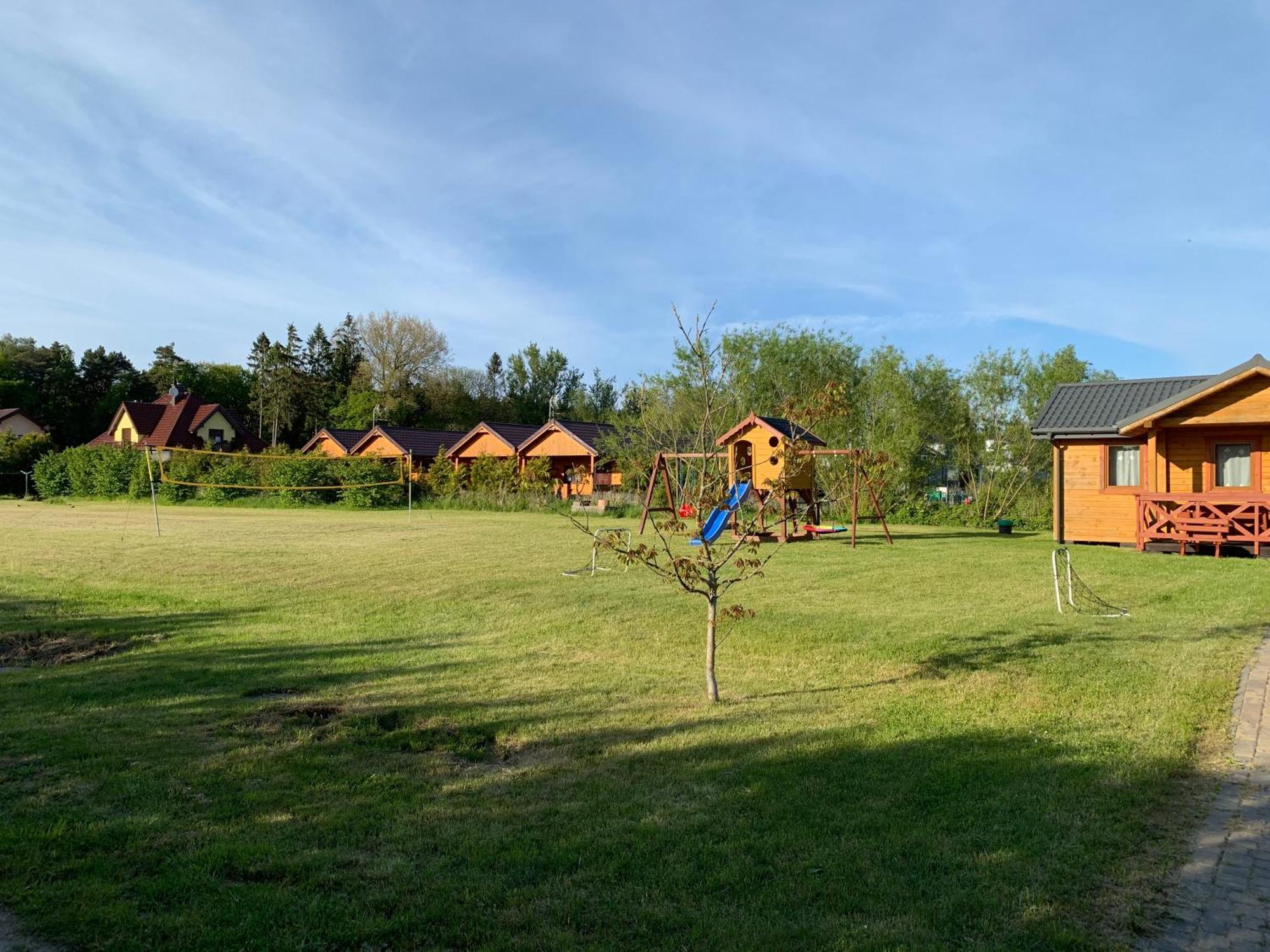 Villa Aurelia Pokoje Goscinne I Domki Letniskowe 米耶伦科 外观 照片